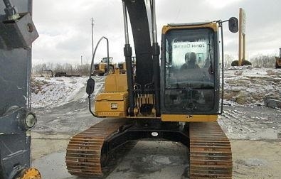 Hydraulic Excavator Deere 120D