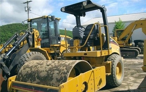 Compactadora Vibratoria Caterpillar CS-433E