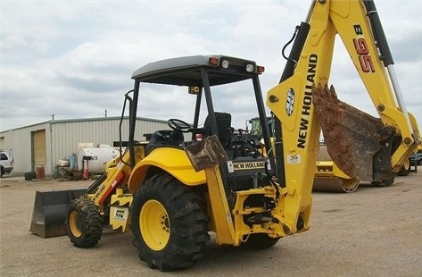 Retroexcavadoras New Holland B95  de medio uso en venta Ref.: 1370346470607726 No. 4