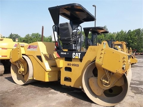 Compactadora Vibratoria Caterpillar CB-534D