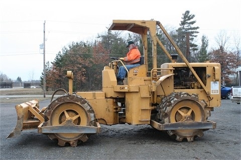 Compactadoras Suelos Y Rellenos Caterpillar 815