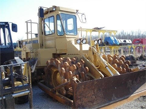 Compactadoras Suelos Y Rellenos Caterpillar 815B  de importacion  Ref.: 1372374127053647 No. 2