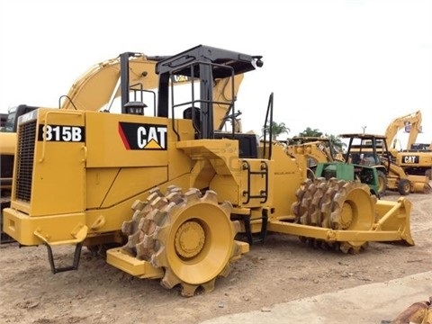 Compactadoras Suelos Y Rellenos Caterpillar 815B