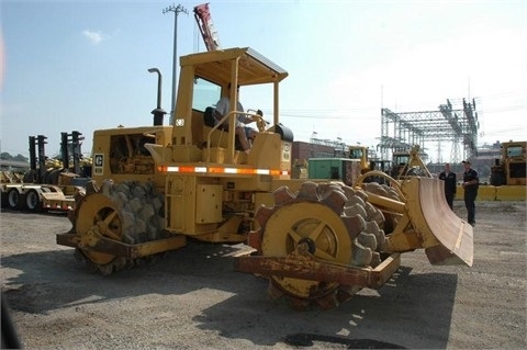 Compactadoras Suelos Y Rellenos Caterpillar 815