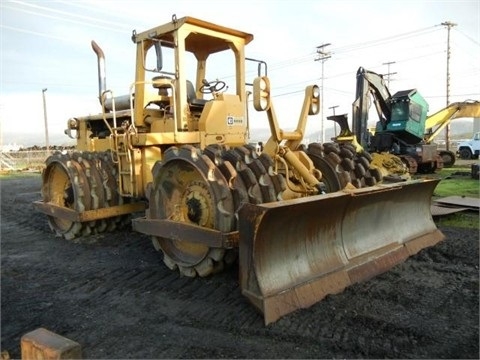 Soil Compactors Caterpillar 825C