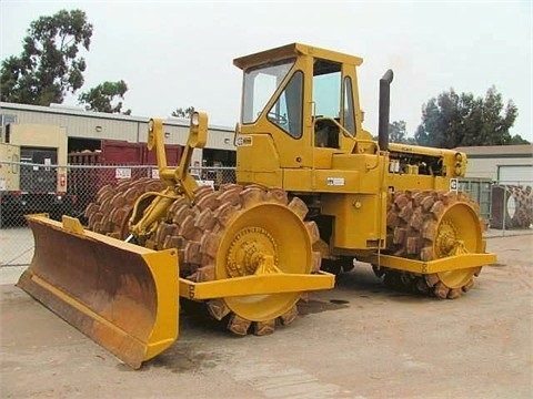 Compactadoras Suelos Y Rellenos Caterpillar 825B