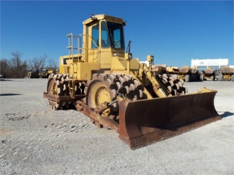 Compactadoras Suelos Y Rellenos Caterpillar 825C