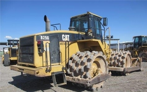 Compactadoras Suelos Y Rellenos Caterpillar 825G