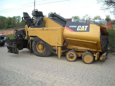 Pavers Caterpillar AP-600D