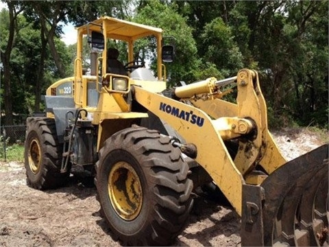 Cargadoras Sobre Ruedas Komatsu WA320  importada en buenas condic Ref.: 1374185943569539 No. 2