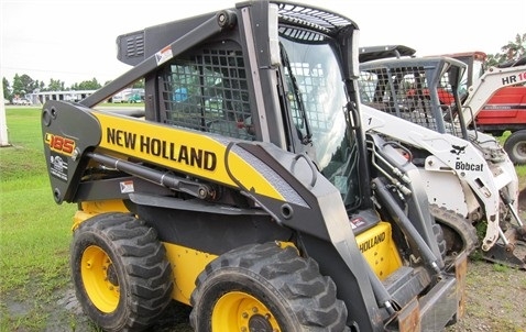 Minicargadores New Holland L185  usada a buen precio Ref.: 1375549440214450 No. 2