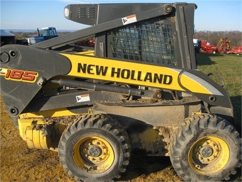 Minicargadores New Holland L185  en buenas condiciones Ref.: 1375560458393547 No. 3