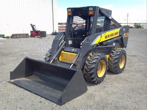 Minicargadores New Holland L190  en venta Ref.: 1375640702247319 No. 3