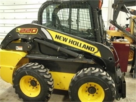 Minicargadores New Holland L220  usada a buen precio Ref.: 1375882537888017 No. 4