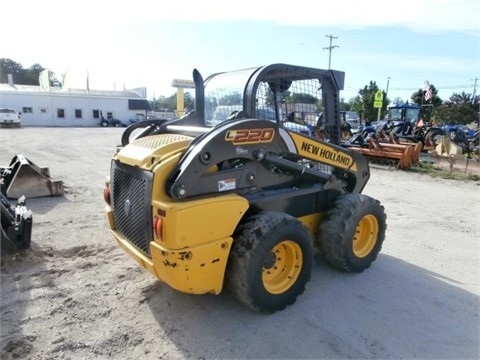 Minicargadores New Holland L220  de importacion a la venta Ref.: 1375884482281074 No. 3