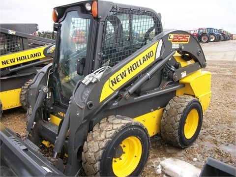 Minicargadores New Holland L225