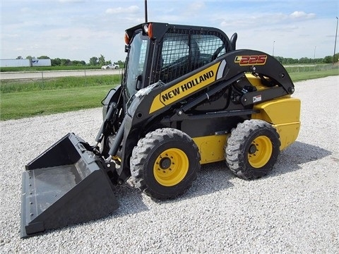 Minicargadores New Holland L225  usada de importacion Ref.: 1375985706467354 No. 3