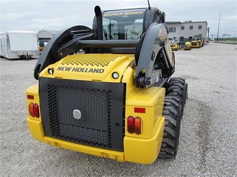 Minicargadores New Holland L225