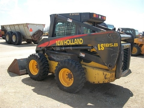 Miniloaders New Holland LS185B