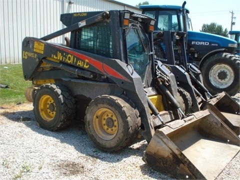 Minicargadores New Holland LS185B  en venta, usada Ref.: 1376157923772124 No. 2