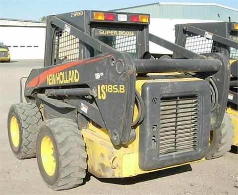 Minicargadores New Holland LS185B  en venta Ref.: 1376164712043657 No. 3