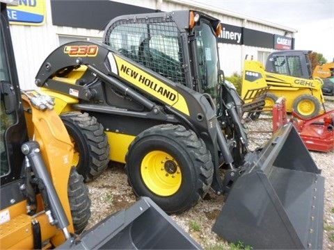 Minicargadores New Holland L230  seminueva Ref.: 1376180066174193 No. 2