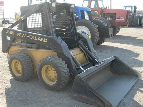 Minicargadores New Holland L565  usada a la venta Ref.: 1377529699092194 No. 3