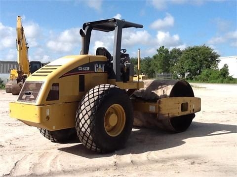 Compactadora Vibratoria Caterpillar CS-533E  de segunda mano en v Ref.: 1377708955353485 No. 3