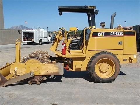 Compactadoras Suelos Y Rellenos Caterpillar CP-323C