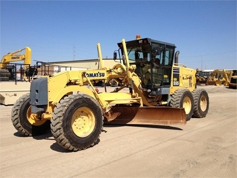 Motoconformadoras Komatsu GD555  de segunda mano en venta Ref.: 1378060100396362 No. 4