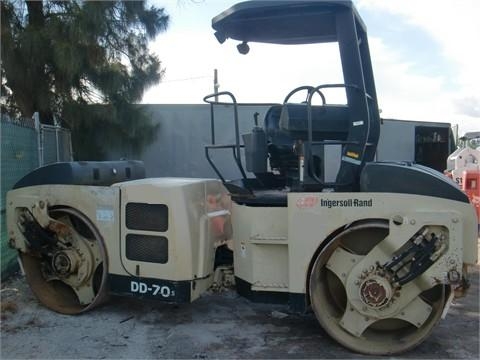 Compactadora Vibratoria Ingersoll-rand DD70  seminueva en venta Ref.: 1379687176851736 No. 3