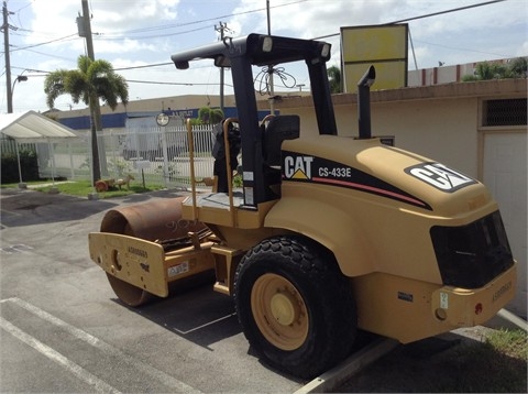 Vibratory Compactors Caterpillar CS-433E