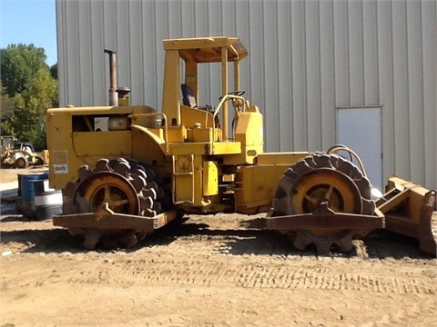 Compactadoras Suelos Y Rellenos Caterpillar 815A