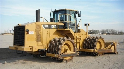 Compactadoras Suelos Y Rellenos Caterpillar 825H  seminueva en pe Ref.: 1385156154967421 No. 2