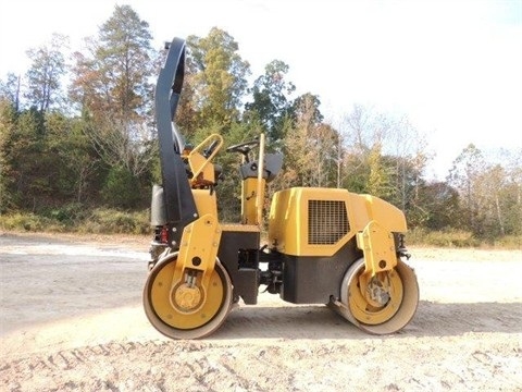 Compactadora Vibratoria Caterpillar CB-224E  en venta Ref.: 1385228532457275 No. 4