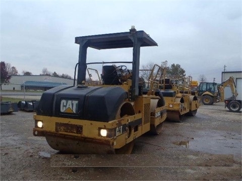 Compactadora Vibratoria Caterpillar CB-534C