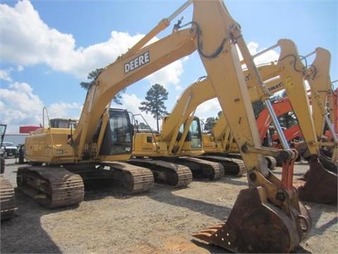 Hydraulic Excavator Deere 200C