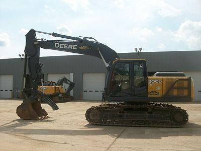 Hydraulic Excavator Deere 200D