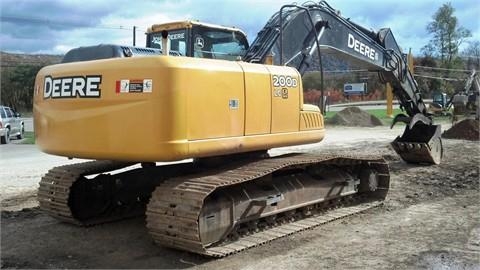  Deere 200D en buenas condiciones Ref.: 1388100974290272 No. 3