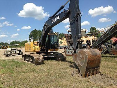  Deere 200D importada en buenas condiciones Ref.: 1388101484867710 No. 4