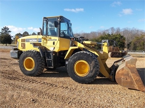  Komatsu WA200 usada a la venta Ref.: 1389132961062003 No. 2