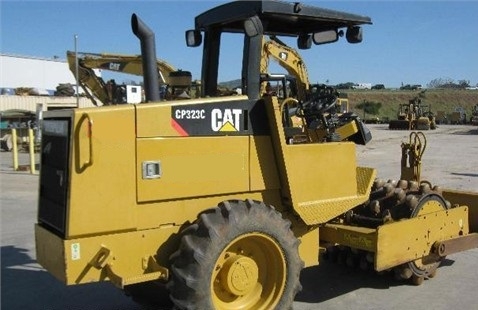  Caterpillar CP-323C usada Ref.: 1389214953783285 No. 2