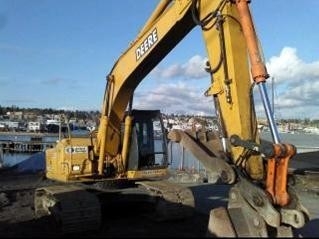 Hydraulic Excavator Deere 200C