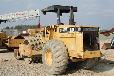 Compactadora Vibratoria Caterpillar CP-563C