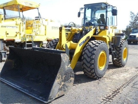 venta cargadora sobre ruedas komatsu WA200-6 seminueva  Ref.: 1389298040752379 No. 4