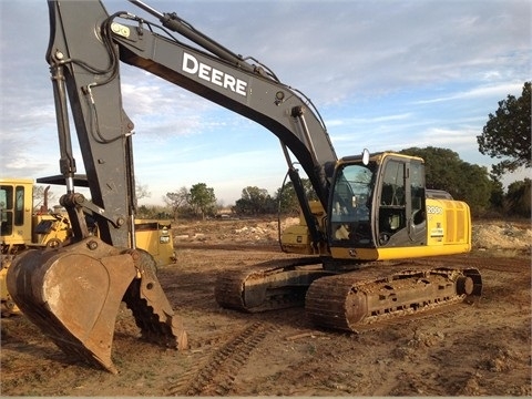  Deere 200D importada en buenas condiciones Ref.: 1389300063530514 No. 4