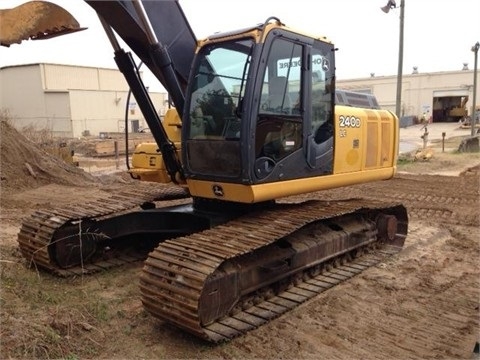  Deere 240D de segunda mano a la venta Ref.: 1389305175810007 No. 3