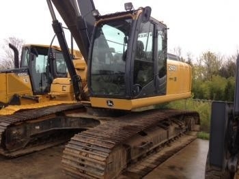  Deere 240D de segunda mano a la venta Ref.: 1389306686884438 No. 3