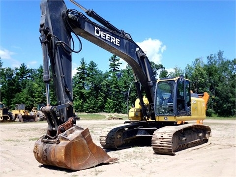  Deere 270D LC seminueva en venta exelente oportunidad Ref.: 1389306925719230 No. 2