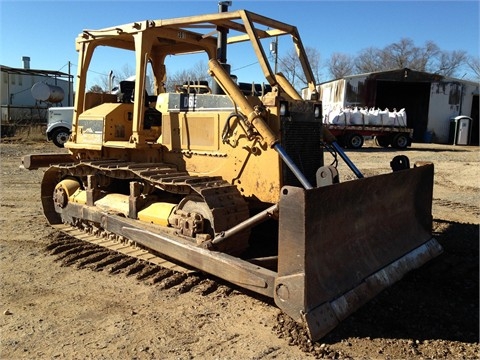 Dozers/tracks Caterpillar D6E